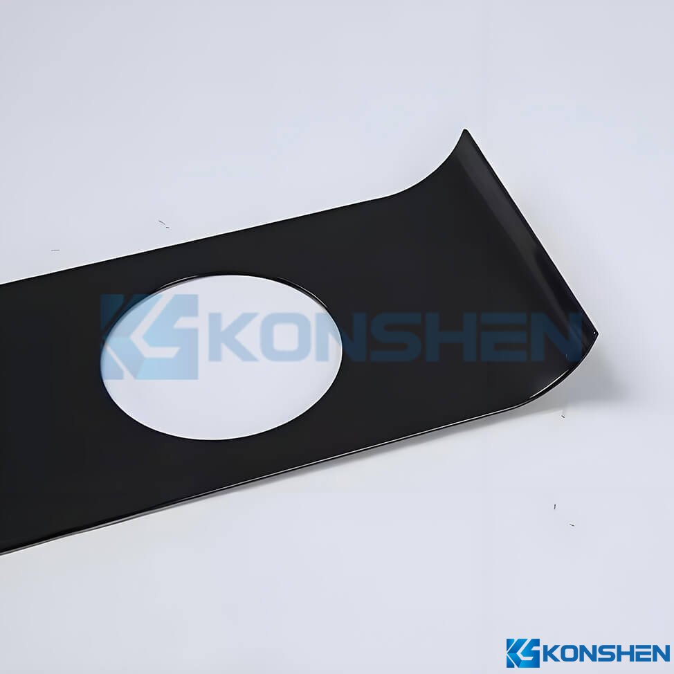 0.8mm Precisive Cutout Curved Glass Panel with Black Silk Printing