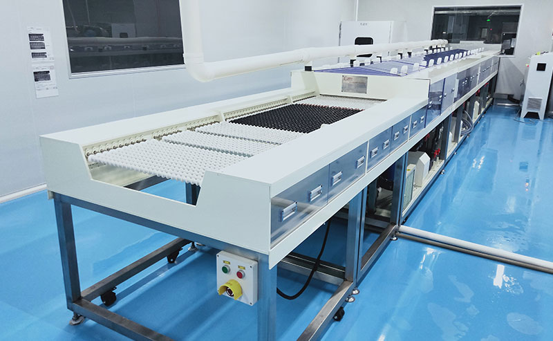 Glass Cleaning & Packing